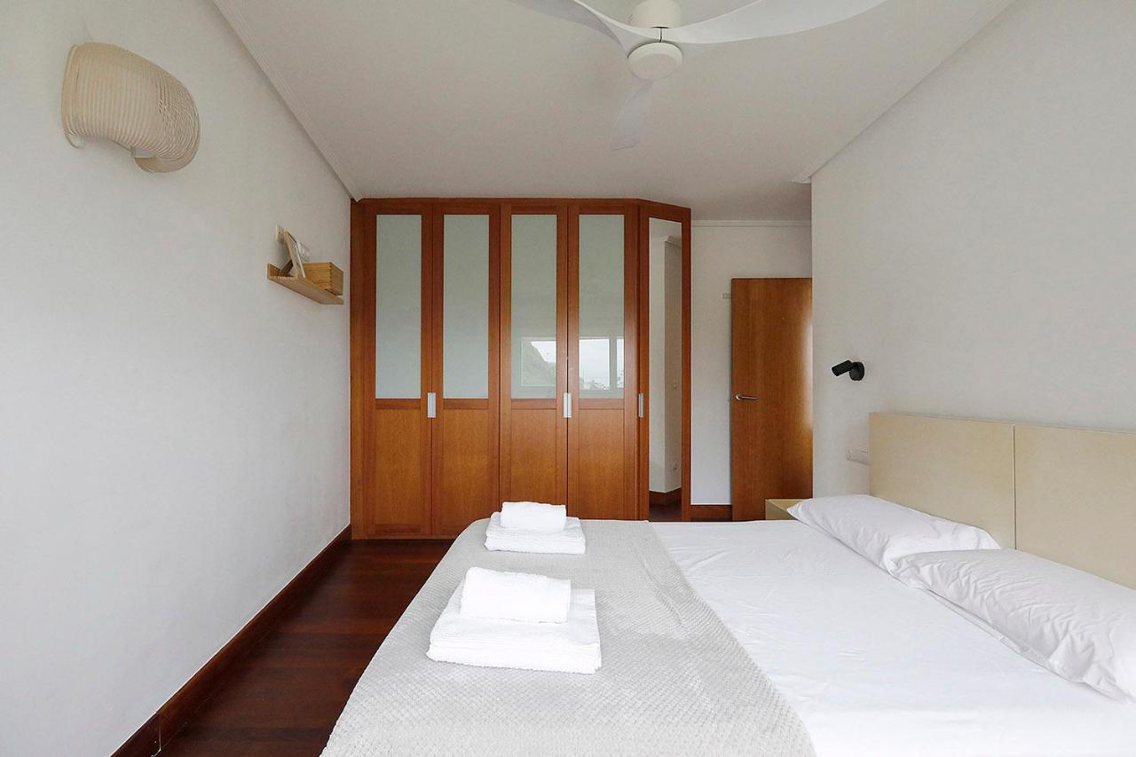 San Sebastian Orio Apartment On The Beach Garage Exterior photo